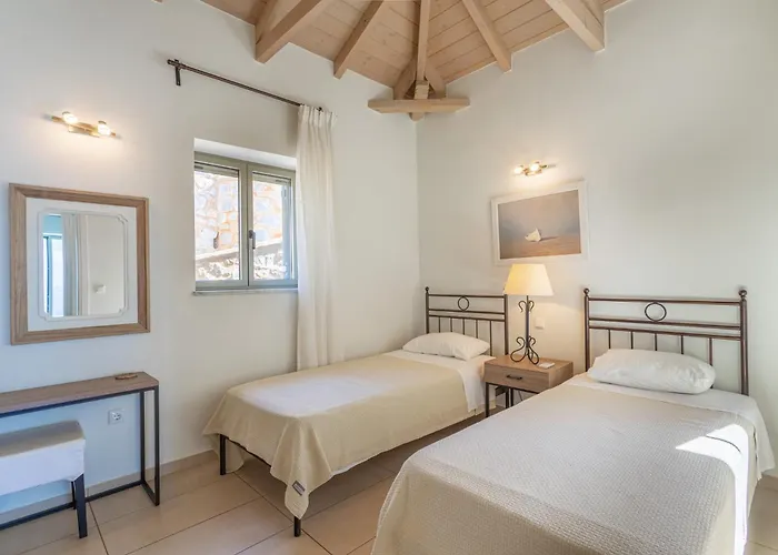 Iris, Luxury Stone In With Private Infinity Pool, Bbq And Amazing Sea View Villa Stoúpa