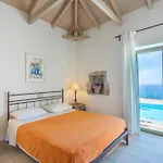 Willa Iris, Luxury Stone In With Private Infinity Pool, Bbq And Amazing Sea View *