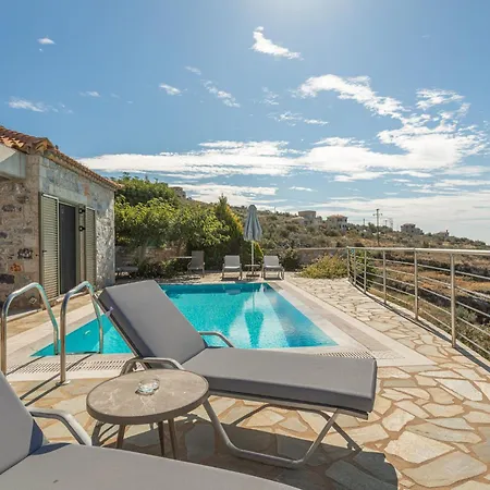 Villa Iris, Luxury Stone In With Private Infinity Pool, Bbq And Amazing Sea View