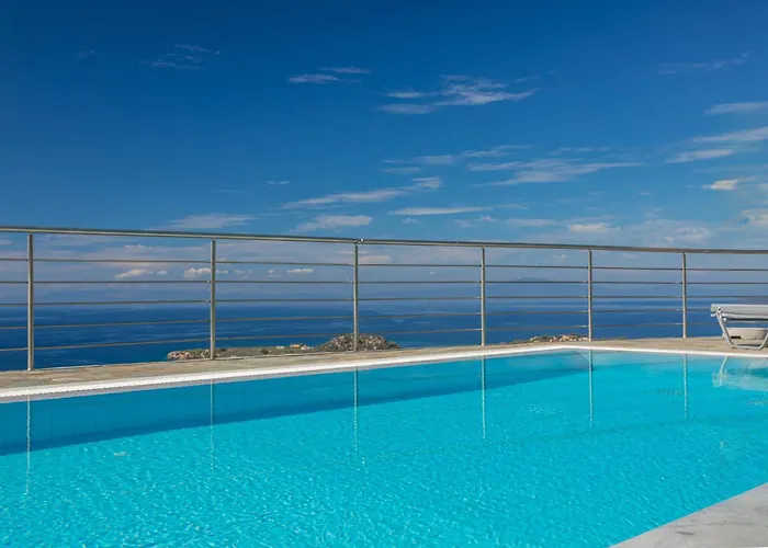 Iris, Luxury Stone In With Private Infinity Pool, Bbq And Amazing Sea View * Stoúpa