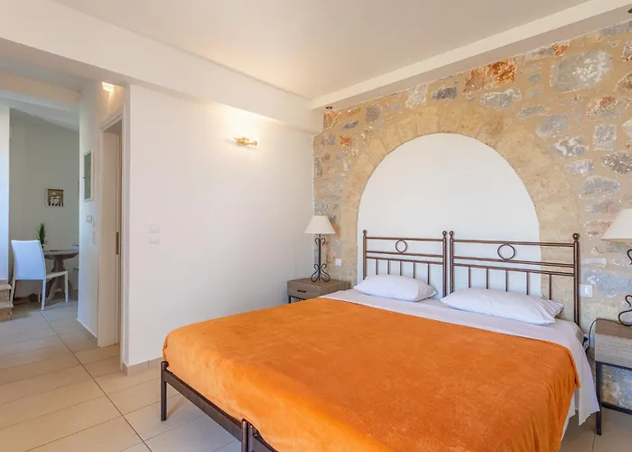 Iris, Luxury Stone In With Private Infinity Pool, Bbq And Amazing Sea View Stoúpa
