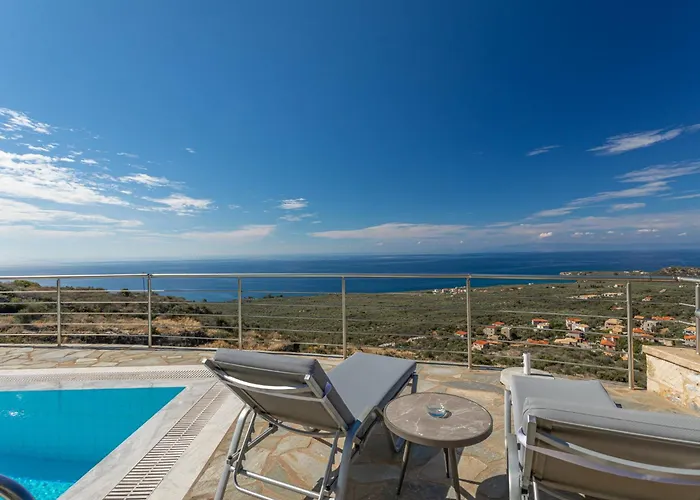 Villa Iris, Luxury Stone In With Private Infinity Pool, Bbq And Amazing Sea View *
